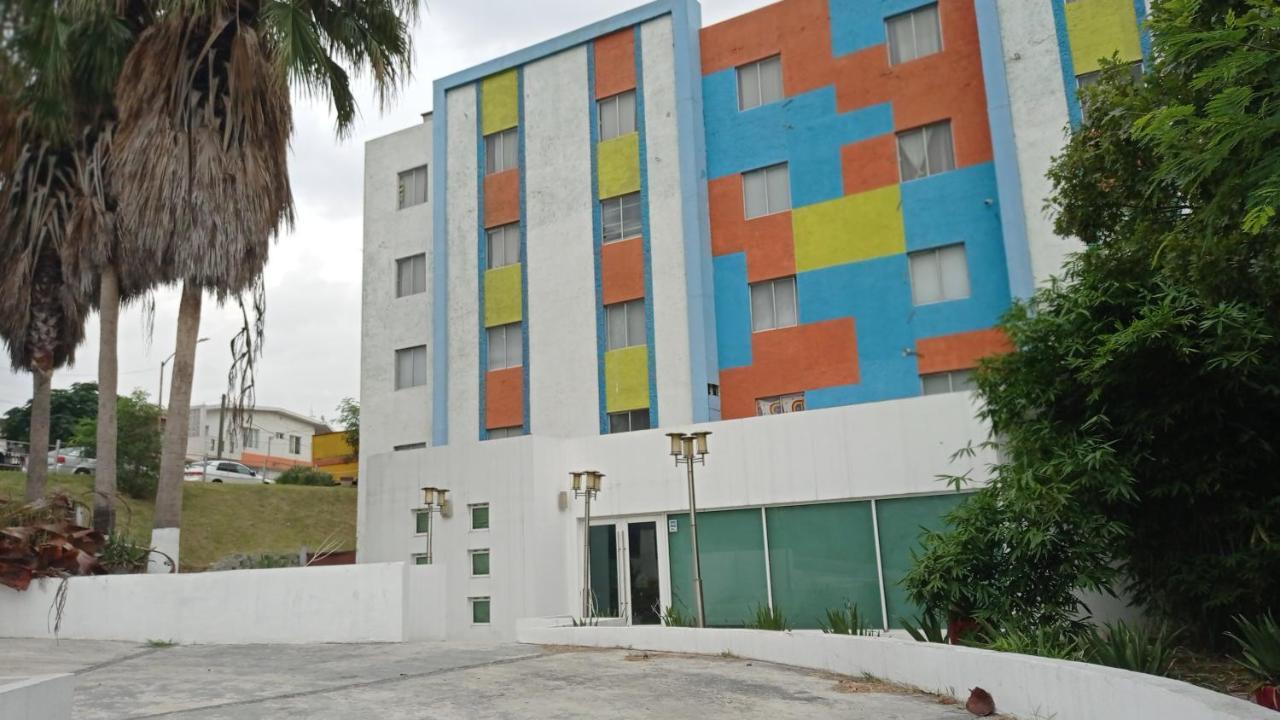 Confort Ejecutivo Suites Lindavista Guadalupe  Exterior foto